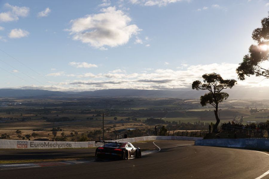 Five Audi R8 LMS in Bathurst 12 Hour