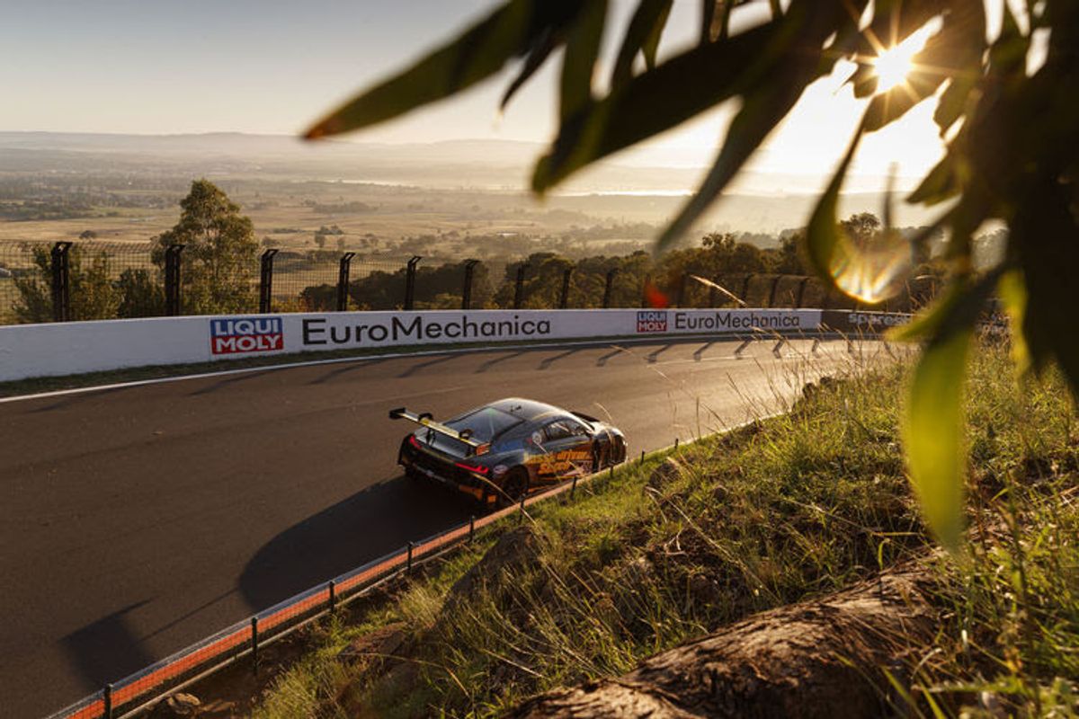 Two Audi R8 LMS score podium spots in Bathurst 12hr Pro-Am