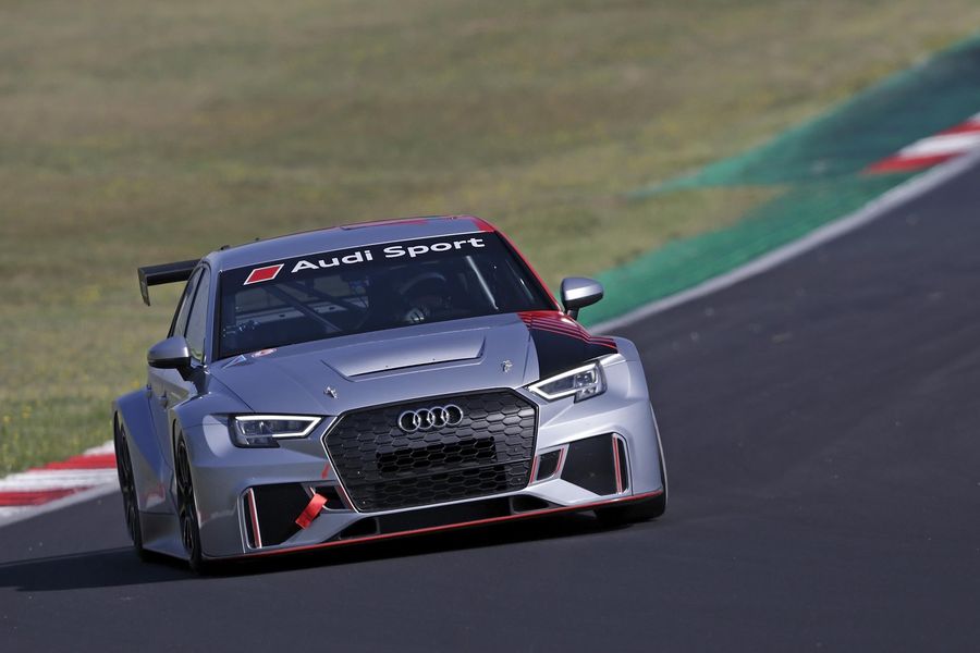 Audi fields 4 RS 3 LMS in FIA WTCR