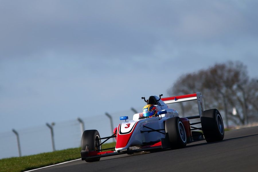 Hoggard clocks record pace on British F3 Media Day at Donington