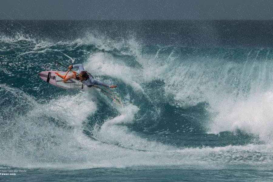 Not all plain sailing: Video of best kitesurfing wipeouts at Ponta Preta