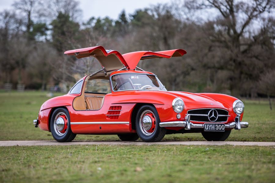 1954 Mercedes 300SL Gullwing headlines Silverstone Classic Sale