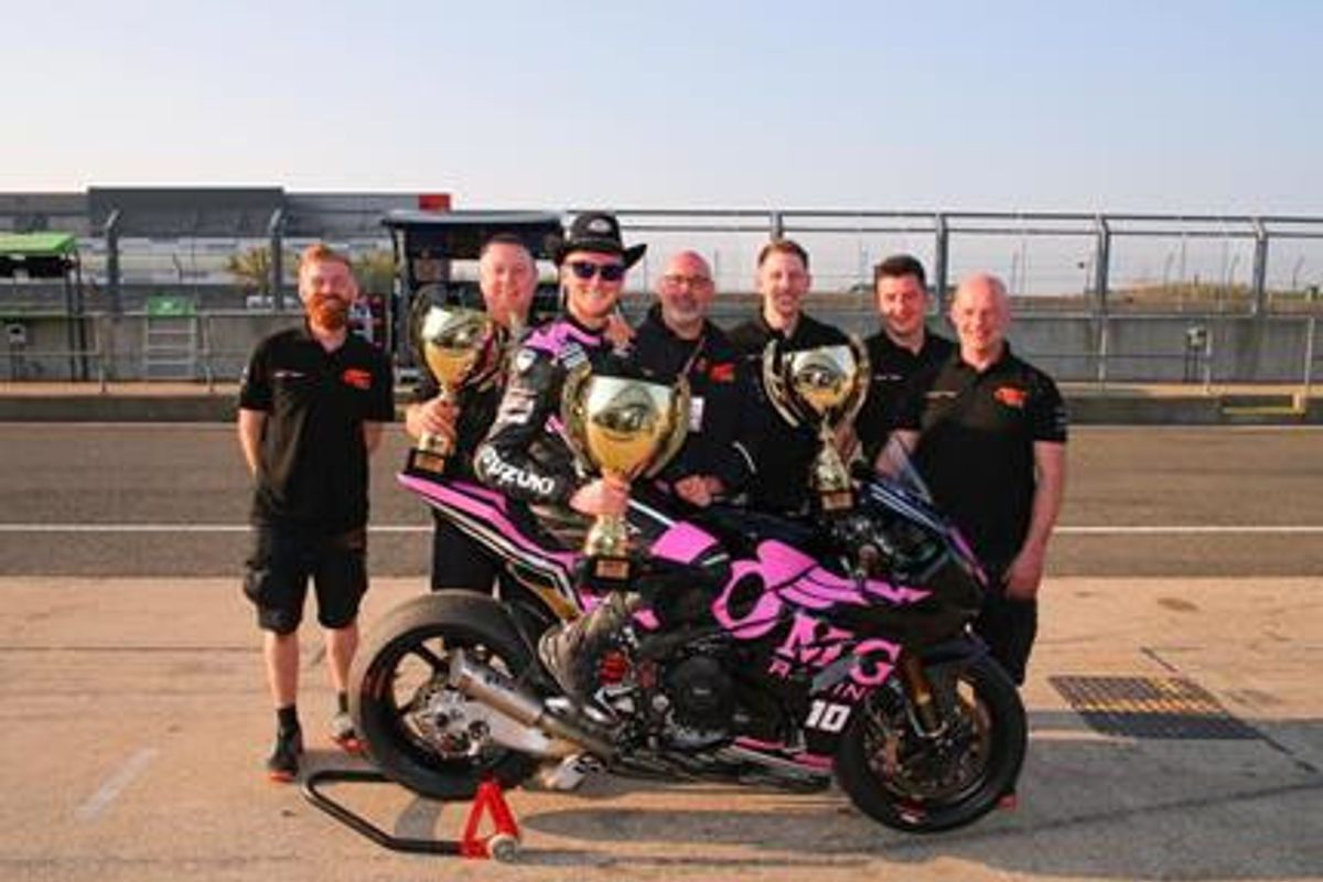 Suzuki leads British Superbike Championship