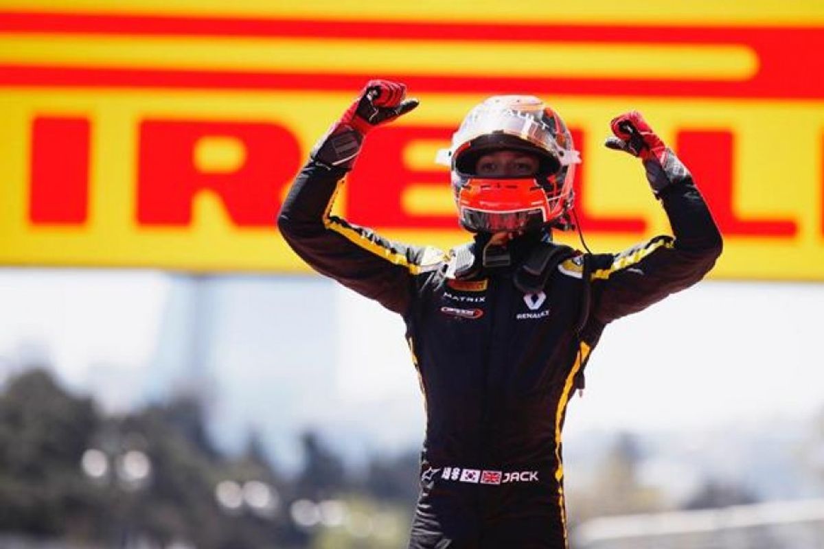 Aitken climbs seven places to seal F2 Feature Race win in Baku