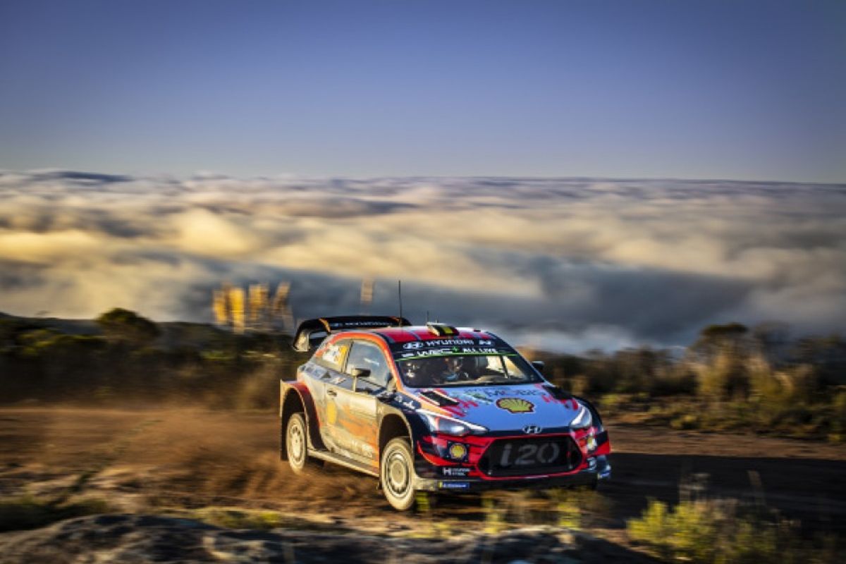 Neuville heads Hyundai 1-2 Saturday on Rally Argentina