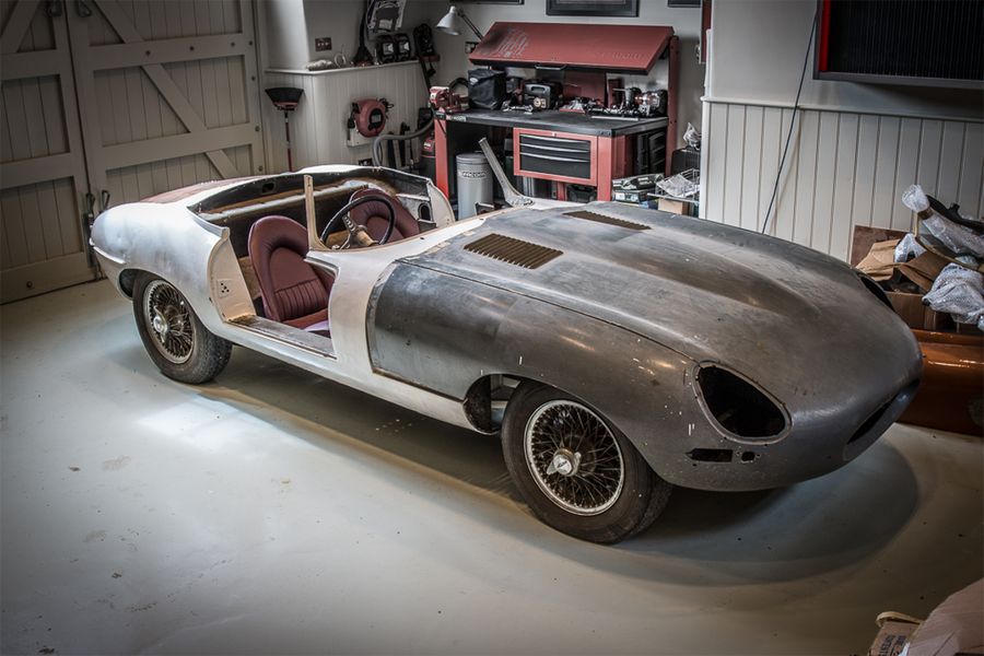 Jaguar E-Type 2+2 and Series 1 3.8 restoration projects at British Marques sale