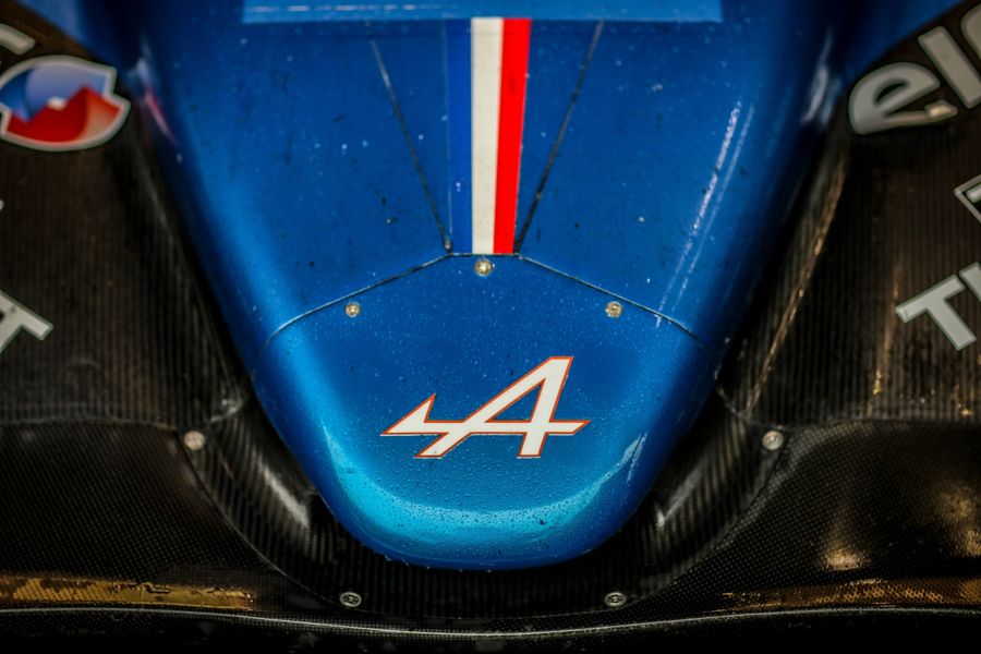 Signatech Alpine Matmut has the 24 Hours of Le Mans in sight