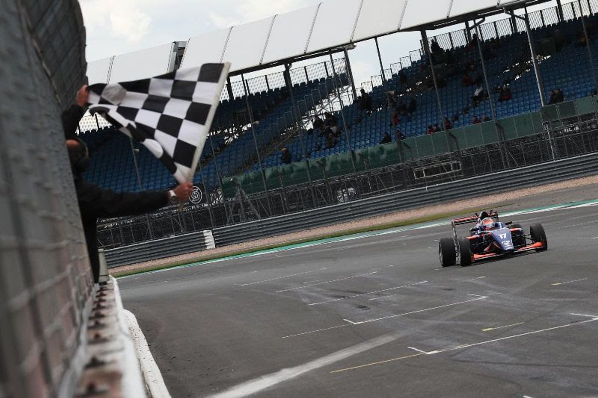 Novalak storms to F3 victory in Silverstone stunner