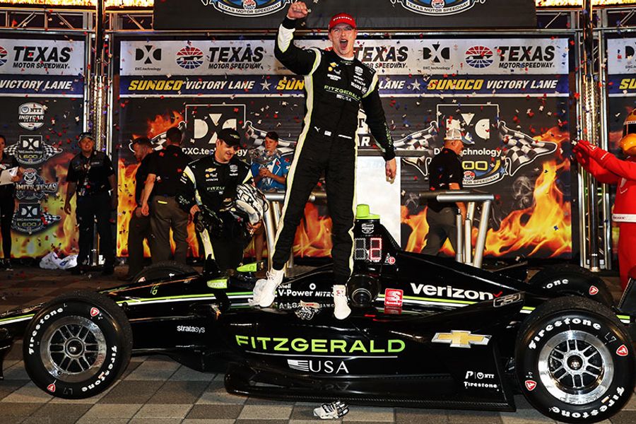 Newgarden makes late charge to win IndyCar at Texas Motor Speedway