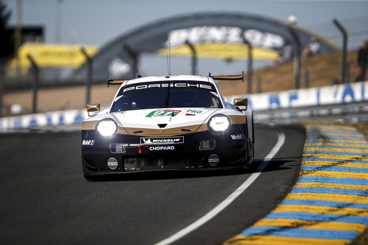 Porsche works drivers fight for WEC title at Le Mans