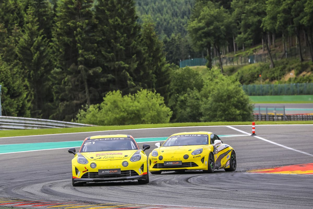 Guillot and Castelli share the spoils at Spa Alpine Elf Europa Cup
