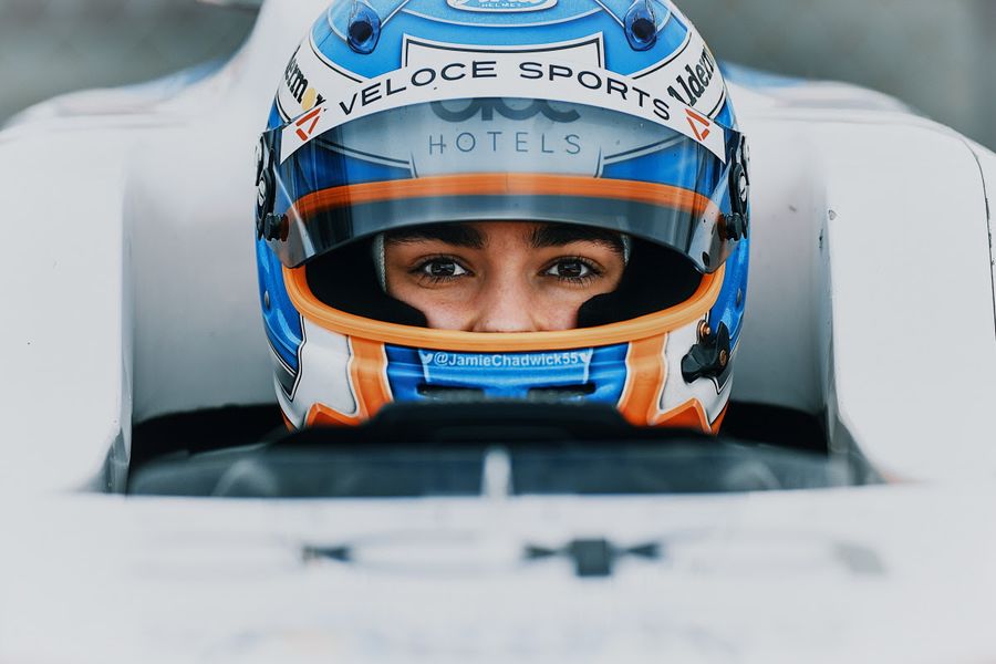 Jamie Chadwick wins in Misano to extend her W Series Championship lead