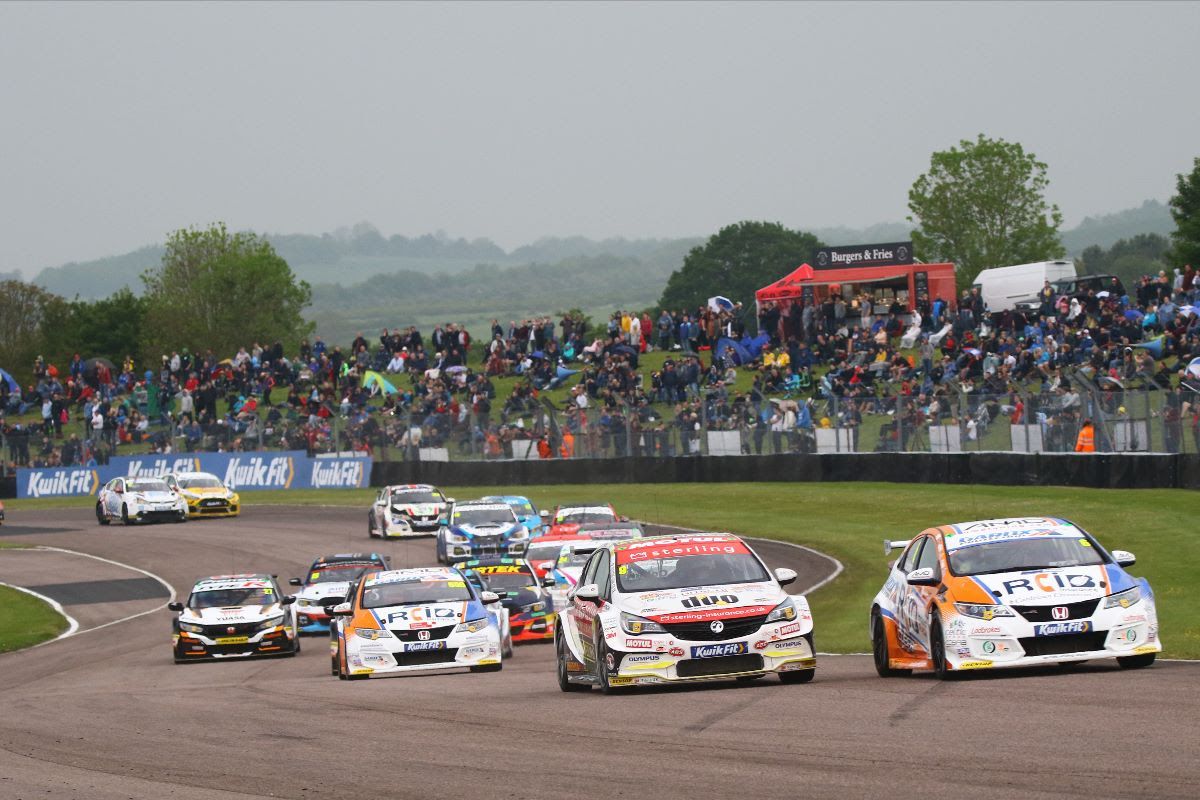 BTCC Championship chase heads to Croft