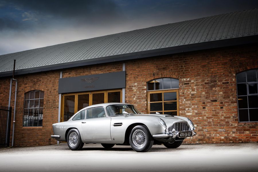 James Bond's Aston Martin DB5 leads Sotheby's Monterey sale, video