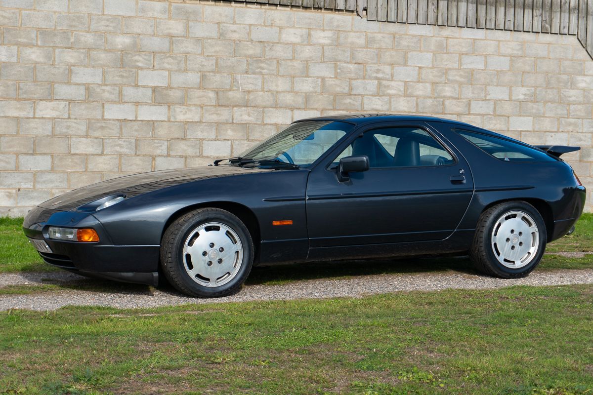 Chevrolet Corvette C7 Stingray, Porsche 928 S4 and Fiat 124 Spider at CCA Auction