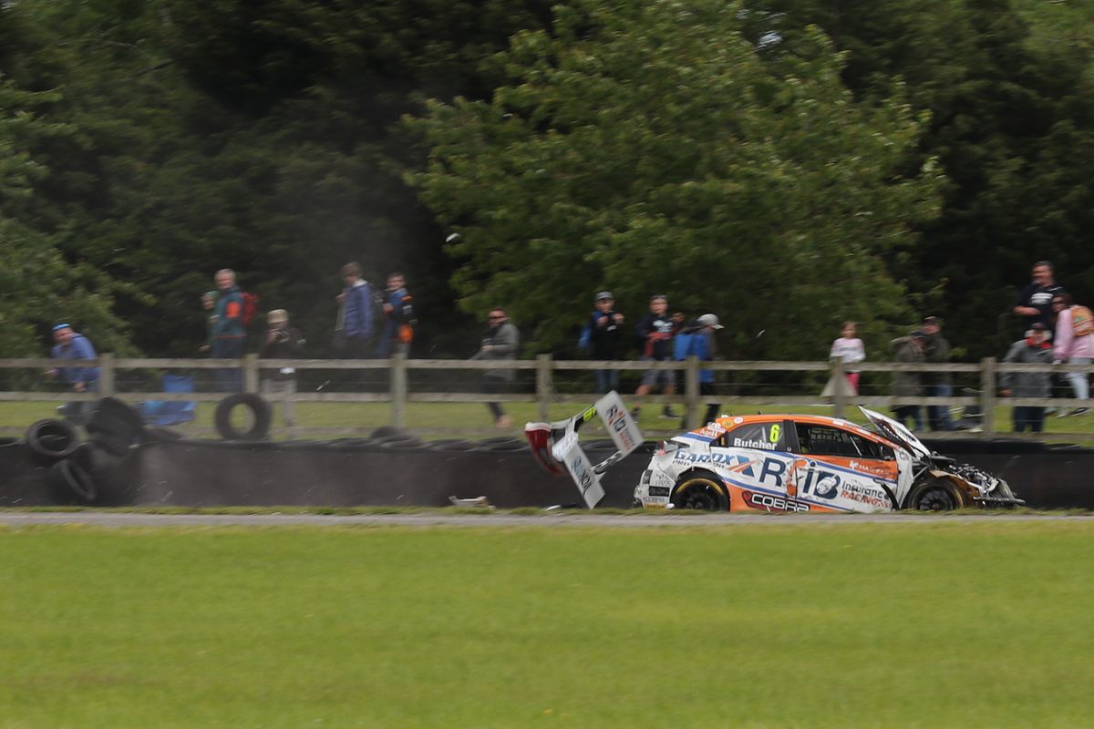 Jordan tops truncated BTCC qualifying session at Croft