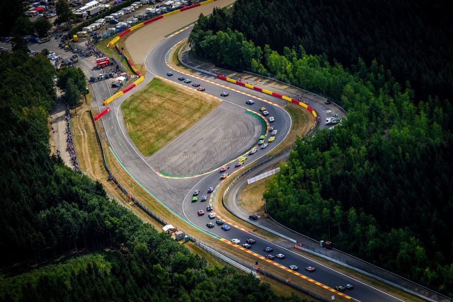Multi-class racing at the Total 24 Hours of Spa
