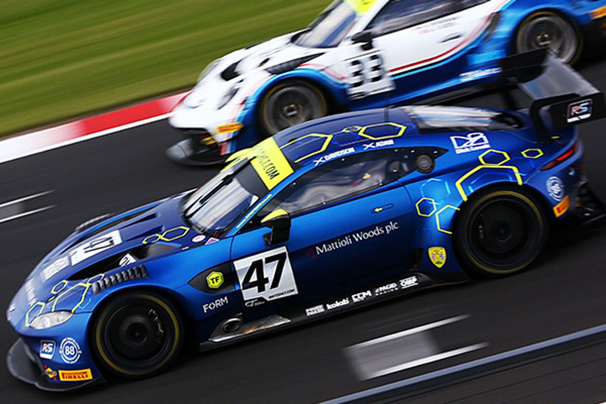 Davidson/Adam, Maxwell/Priaulx on pole - records tumble at Donington GT