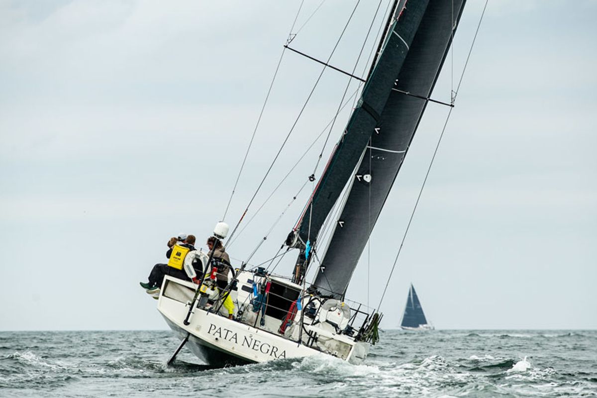 Transatlantic Race Leaders Setting Up to Slow Down