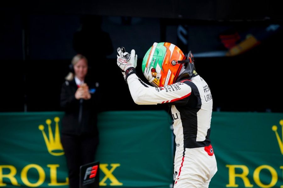 Pulcini takes first F3 win of the season at Silverstone