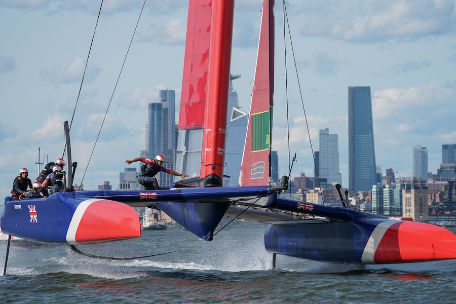 Plan you day at Cowes Sail GP