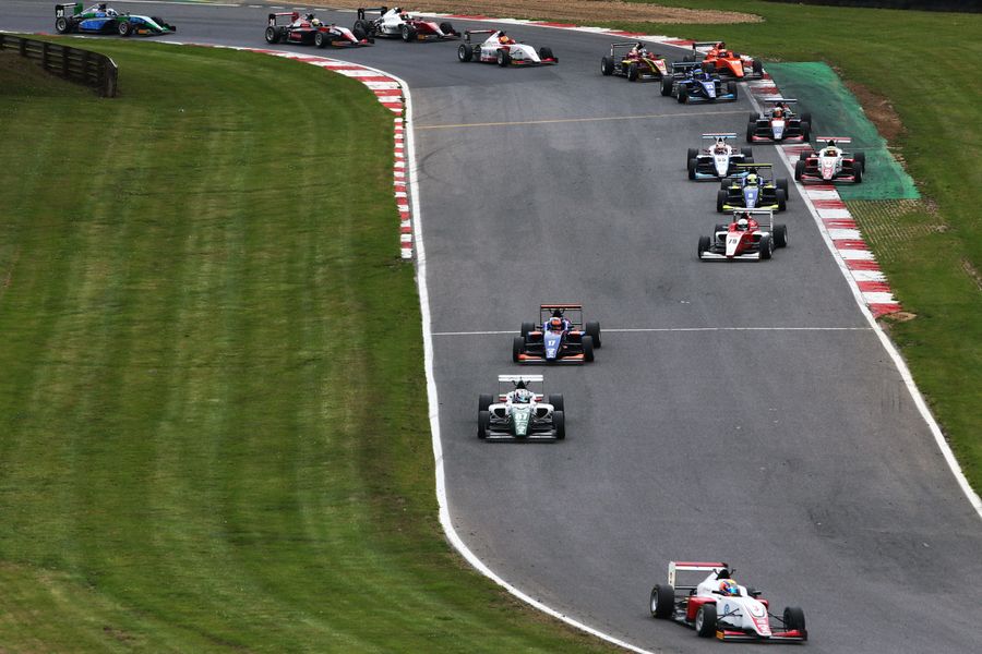 Hoggard hammers in fifth F3 victory with Brands Hatch triumph