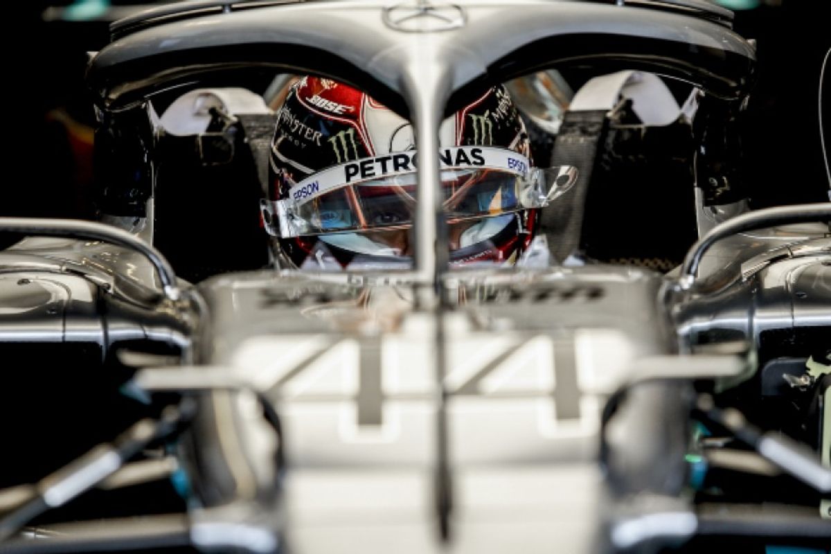 Hamilton beats Verstappen to take Hungarian Grand Prix win