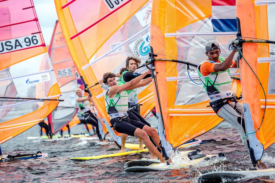 Down to the wire ahead of RS:X Youth World medal race shootout