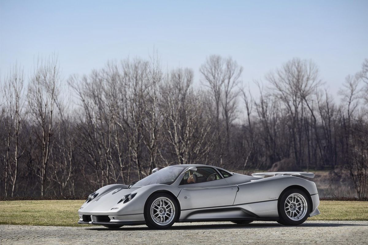 5 Pagani models on display at Salon Privé from early C12 to 760 Oliver Edition