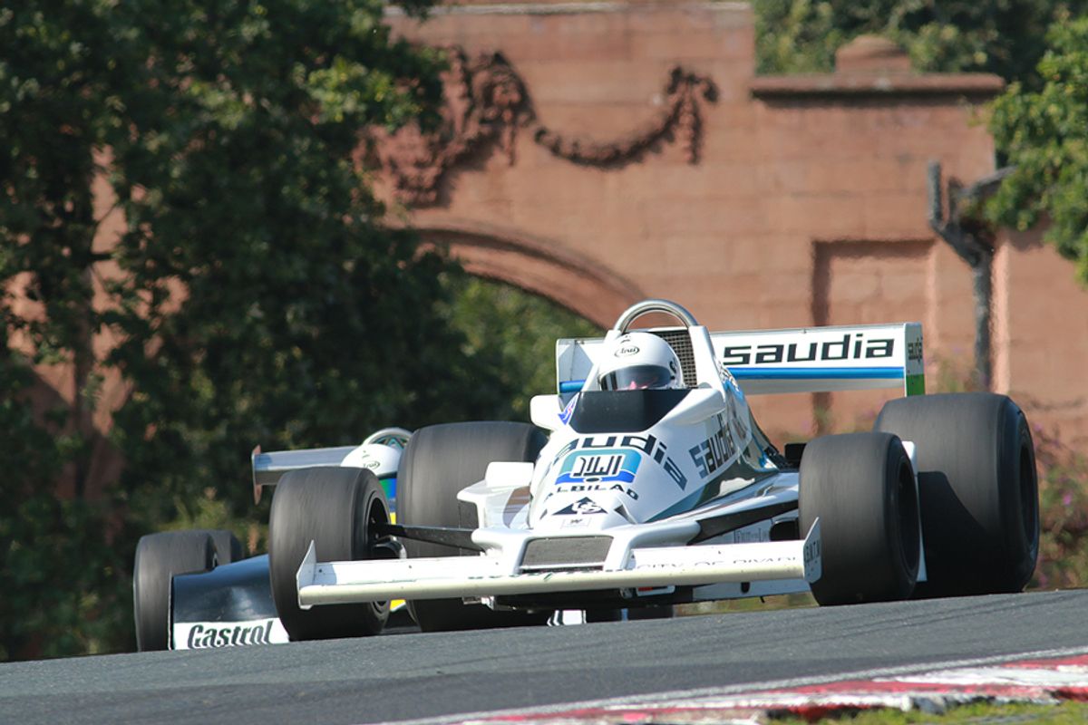 Scorching racing at HSCC's Oulton Park Gold Cup