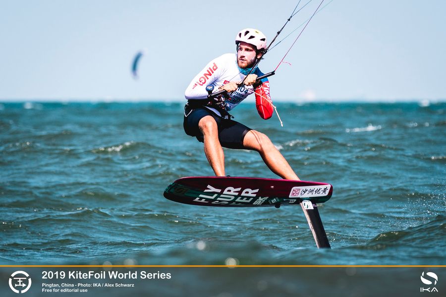 Toni Vodisek hits top spot in IKA KiteFoil World Series, Pingtan