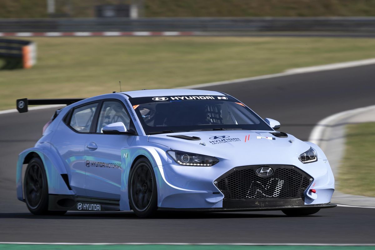 Hyundai begins electric Veloster N ETCR racer testing