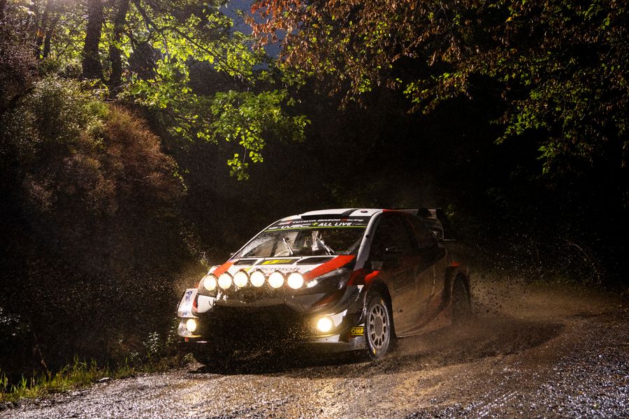 Tänak lights up Rally GB after taking late lead