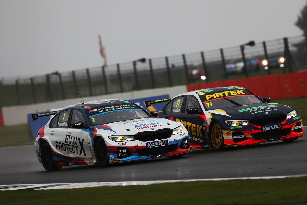 BMW hunting four titles in Brands BTCC showdown