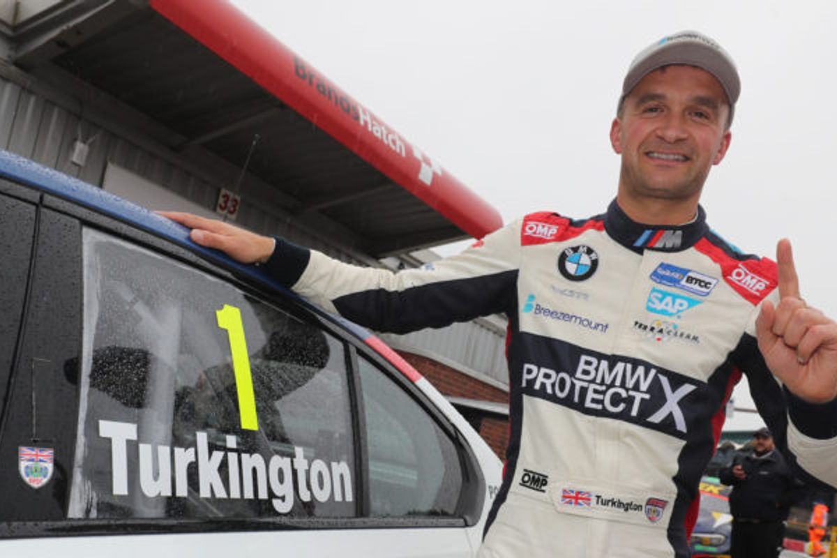 Turkington on top of Brands Hatch BTCC qualifying