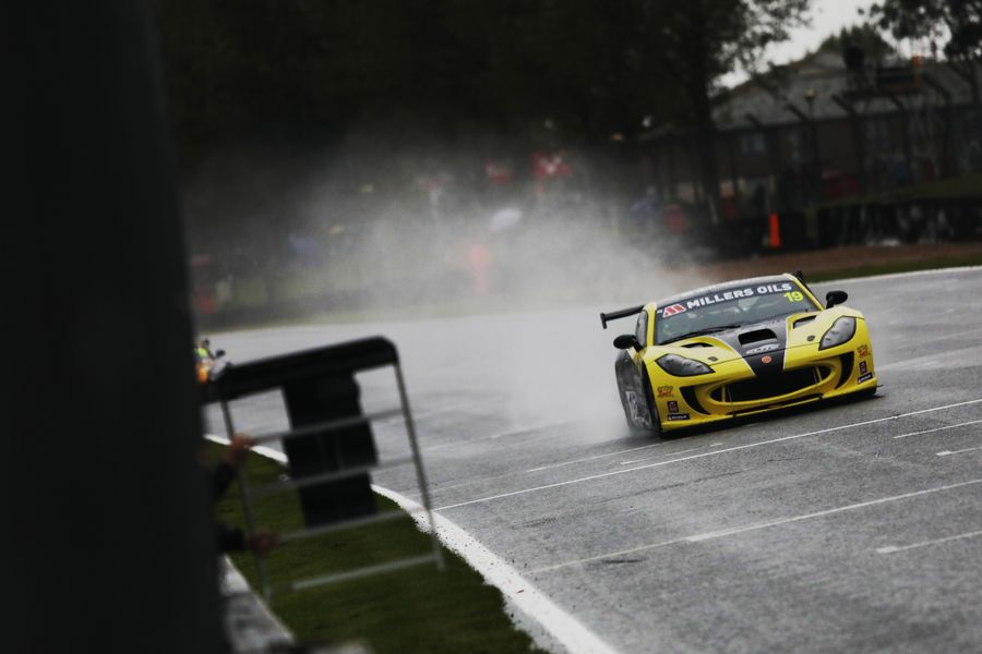 Harry King secures Ginetta GT4 Supercup title at Brands Hatch