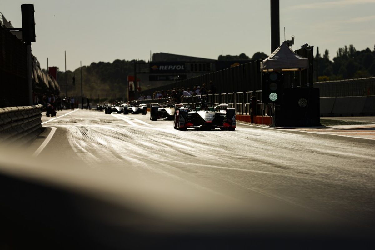 New season of all electric racing gets underway in Saudi Arabia