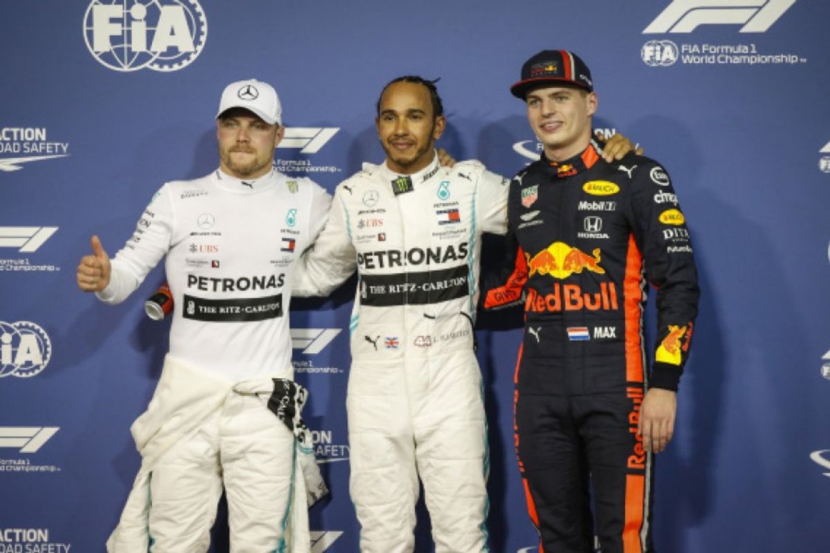 Hamilton on pole for F1 season finale at Abu Dhabi