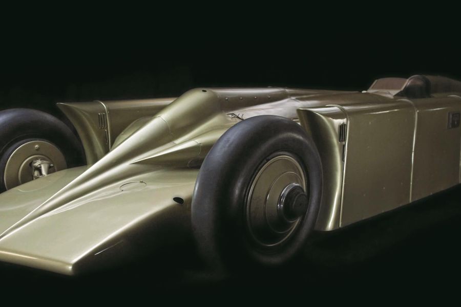 National Motor Museum wins funding for Golden Arrow Project