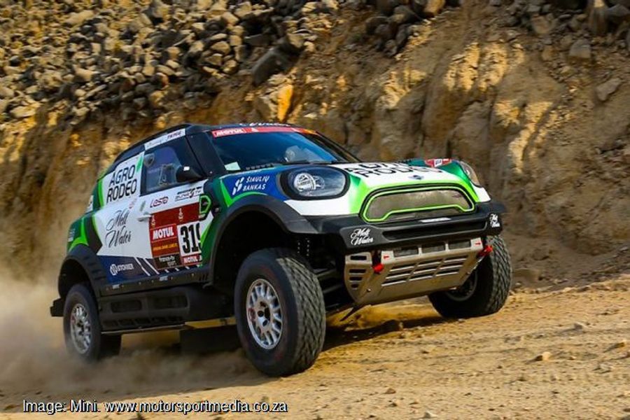 Dakar Drama on Day 1 Al Wajh, Saudi Arabia