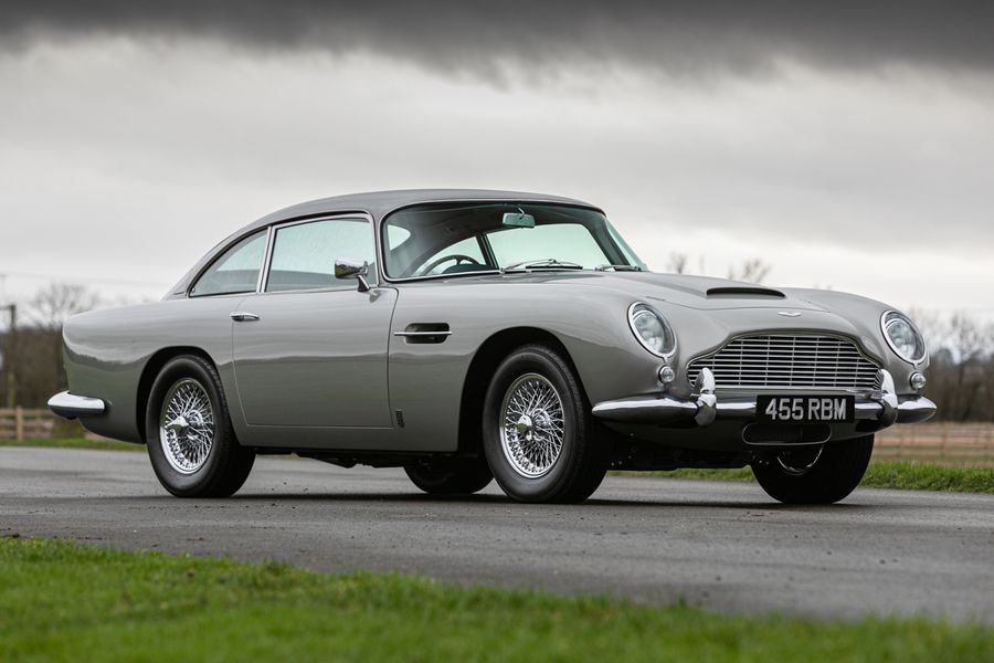 Best of British: Aston Martin DB5, DB2/4 and Jaguars at at Race Retro