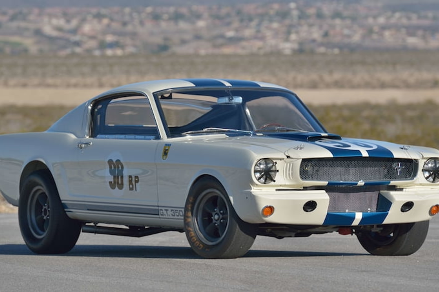 First Shelby GT350R Prototype Ever Built At Mecum Indy Auction