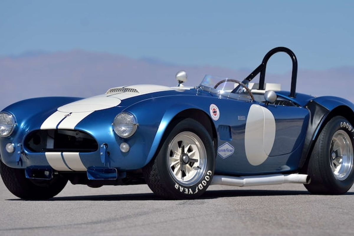 1964 Shelby 289 Independent Competition Cobra at Mecum Indy Auction