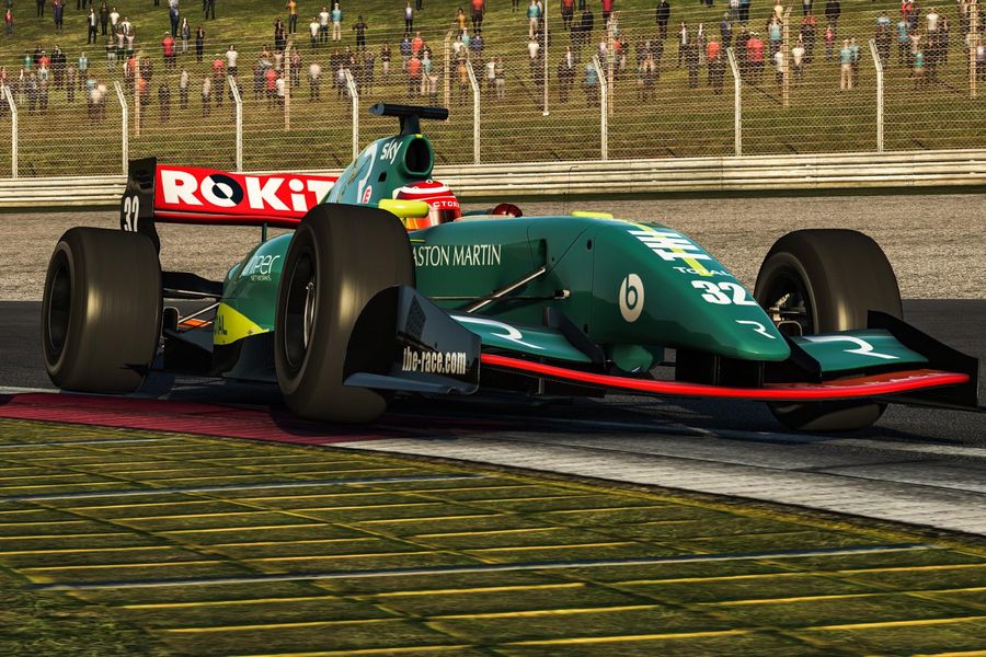 Aston Martin to make Esports debut this weekend