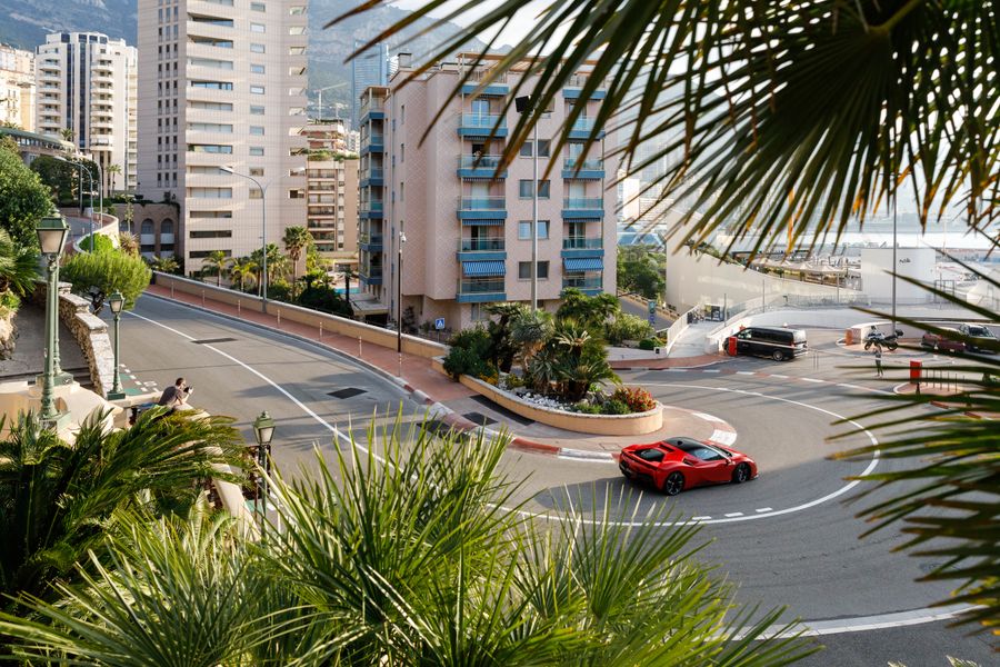 Le Grand Rendez-vous, Ferrari SF90 Stradale on a lap of Monaco's F1 circuit