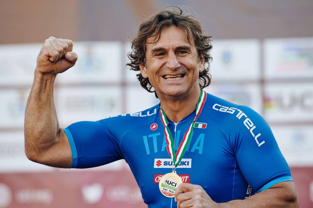 Alex Zanardi seriously injured in handbike accident