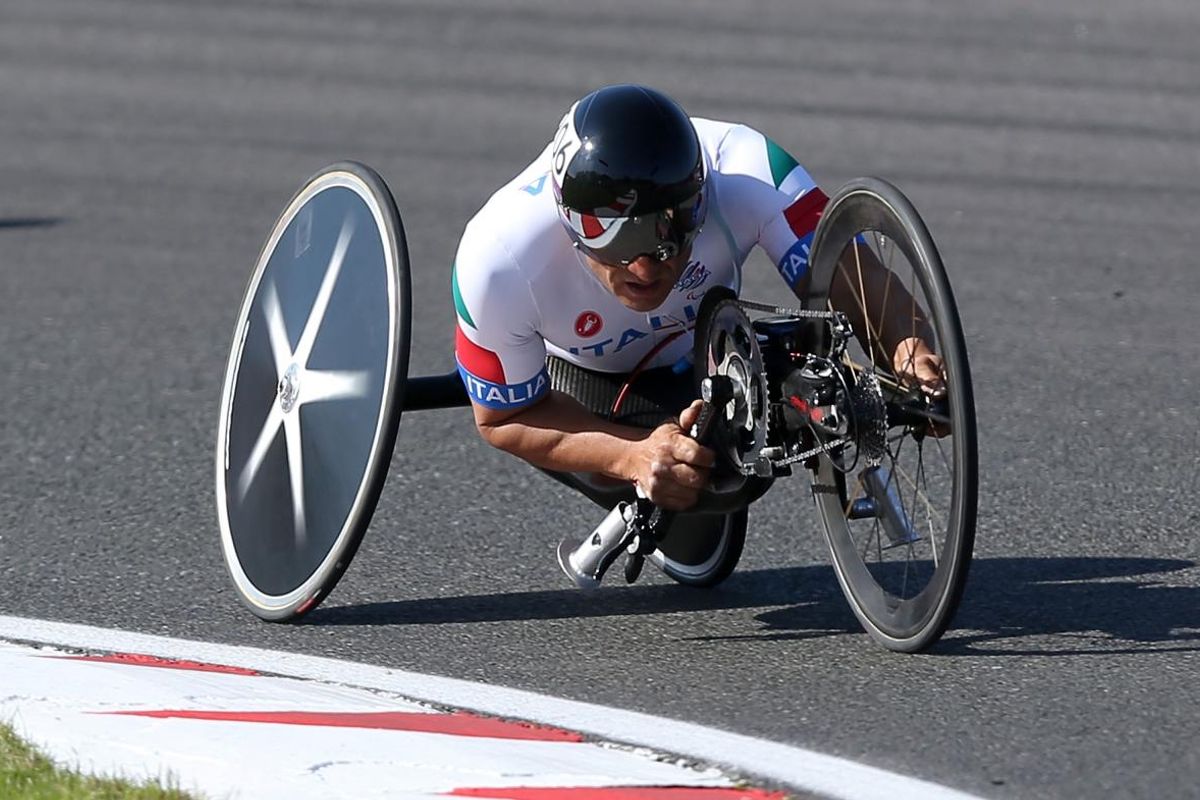 Alex Zanardi undergoes second operation after hand cycle accident