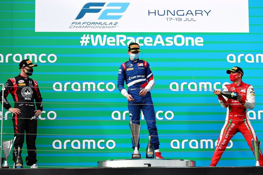 Shwartzman wins F2 Race of Hungary Feature from 11th on the grid