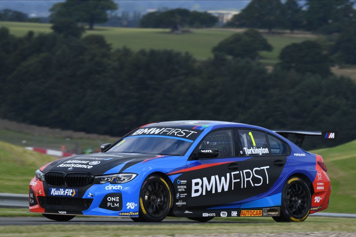 Turkington takes pole position at Donington BTCC