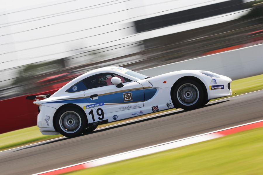 2 from 3 for Richardson Racing in Ginetta Junior Championship opener